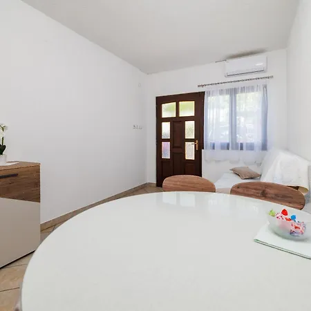 Antonia * Crikvenica